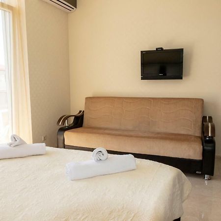 Orbi Apartment Ruslan Batumi Eksteriør bilde