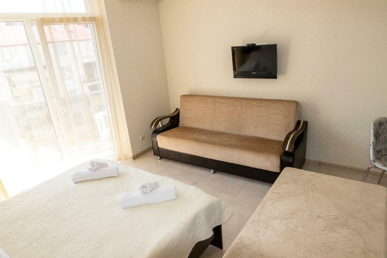 Orbi Apartment Ruslan Batumi Eksteriør bilde